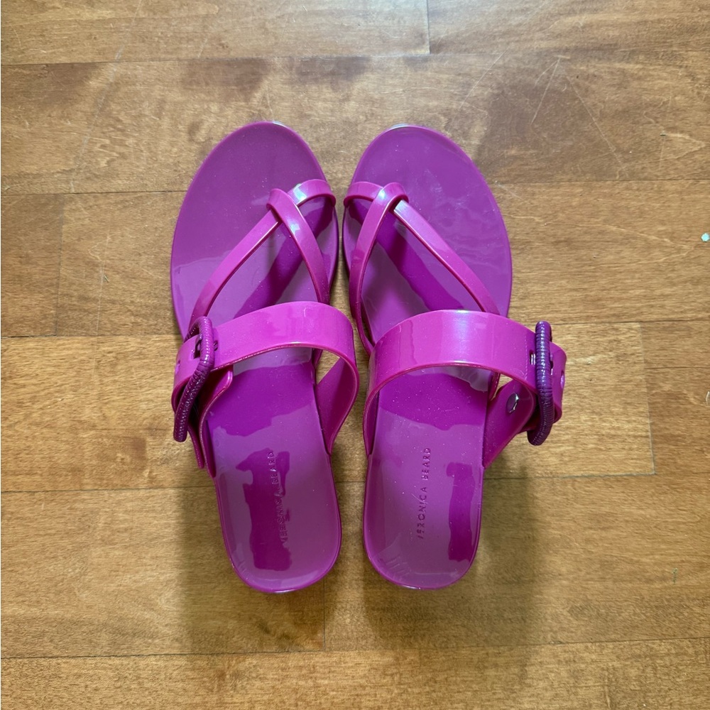 Veronica Beard-Stylish Pink Sandals. Size 7